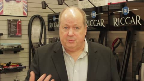 Online Marketing Tips For Salespeople. Using The Internet To Help You Sell