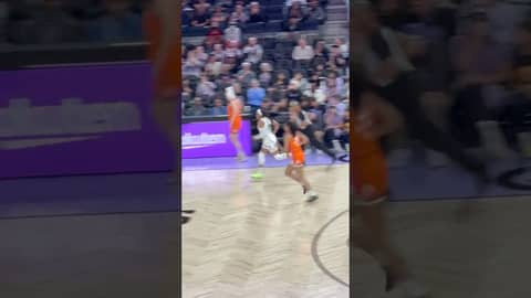 Kayla Thornton with the rebound and bucket #goldenstatevalkyries Kayla Thornton with the rebound and bucket #goldenstatevalkyries