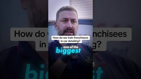 How does Jim’s train franchisees?