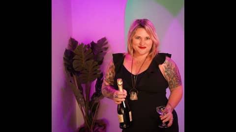 Episode 299-Vino Therapy With Kelly Lewis