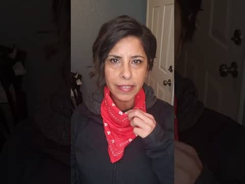 041520 Asegúrese de usar una cubierta facial cuando salga de su casa para realizar una actividad...