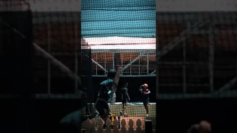 Adam Zampa bowling to Peter Handscomb at the Sydney Cricket Ground nets 🏏