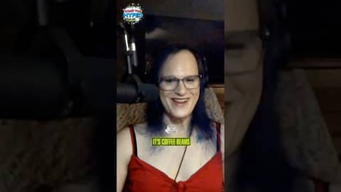 TLOU Ep 3: Crying in the Club or the Coffee Shop?! 😭☕| WTH reacts to TLOU!