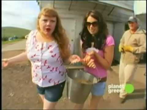 Keep It Green Girls in Organic Farm (G Word, Planet Green)