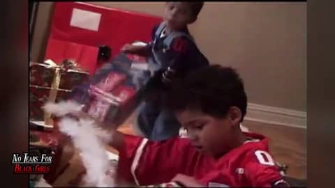 RARE FOOTAGE: Kim Porter & Sean Combs Family Christmas - 1998