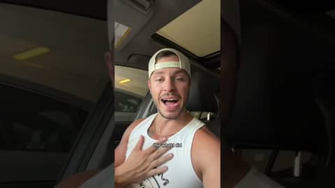 How to make money while traveling #travel #fyp #financialfreedom