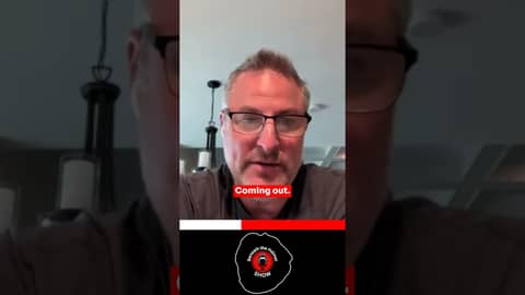 🎧Steve talks about the COURAGE to take a knee.  Mental Health discussion on the BTH Show 🔥