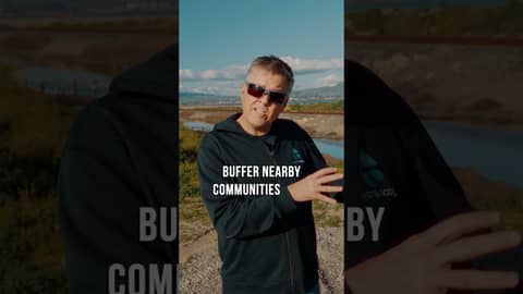 The Microbes Turning Salt Ponds Into Rainbow Colors in San Francisco Bay The Microbes Turning Salt Ponds Into Rainbow Colors in San Francisco Bay