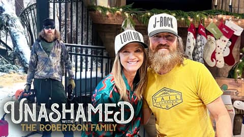 Jase Takes His Life Into His Hands to Make Missy Happy & Why Media Spin Is So Ridiculous | 1267