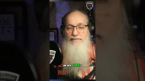 Familiar Pain Feels Safer Than Change #shorts #PersonalGrowth #Psychology Familiar Pain Feels Safer Than Change #shorts #PersonalGrowth #Psychology