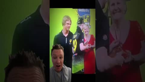 Cooper Connelly on the Big Stage before claiming a 5 wicket haul on the big stage! 🏏😍