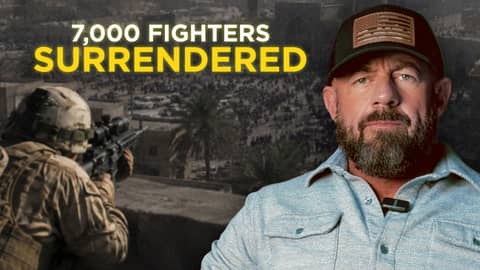 Marine Sniper Stops 7,000 Fighters From Destroying Islam's Holiest Shrine