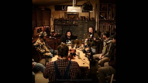 Woodshop Chronicles: Moonshine Christmas Special with Crawford & Power, Moonshiner Henry Law, Fid...