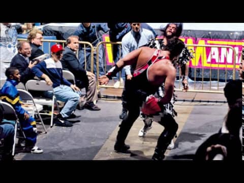Dumbest Gimmick Match Ever? Macho Man vs Crush at Wrestlemania X