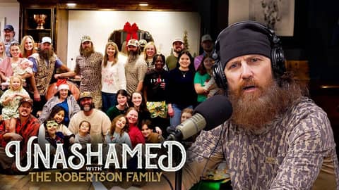 Jase Offends the Robertson Family Group Text & He Doesn’t Regret It at All | 1241 Jase Offends the Robertson Family Group Text & He Doesn’t Regret It at All | 1241