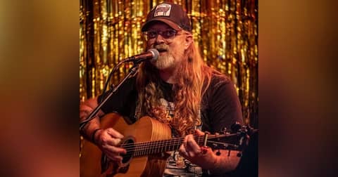 Live from Songbirds Studio E.T.