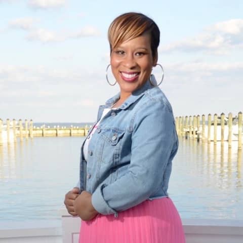 Regina Robinsons - Becoming Unstoppable: Embracing Your True Story