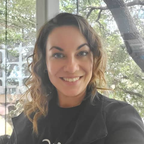 Ashley May - Unlocking the Secrets to Ageless Skin: Essential Skincare Tips for Mature Beauty