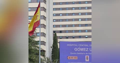 Las Noticias de La Mañana: Los 14 españoles del Hondius pasan su primera noche en Madrid