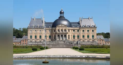 Vaux-le-Vicomte: Power, Greed, Corruption and Versailles by Sophie Higgerson Vaux-le-Vicomte: Power, Greed, Corruption and Versailles by Sophie Higgerson