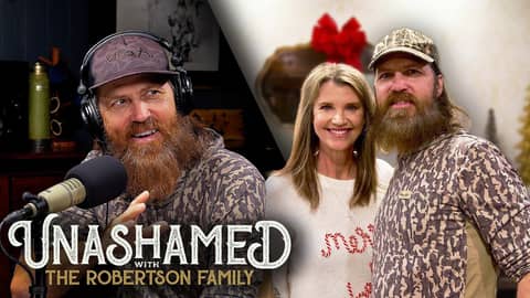 Ep 1330 | Jase Nails the Perfect Birthday Surprise for Missy & the Living Room Faith Movement