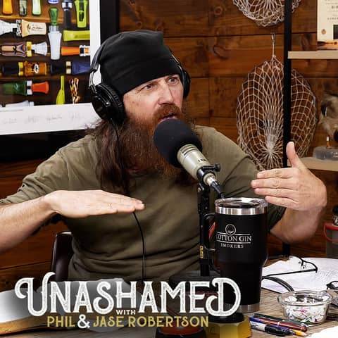 Ep 823 | Jase Finds a Slippery Slope on an Icy Road & Phil Wishes Ignorant People Would Stay Home