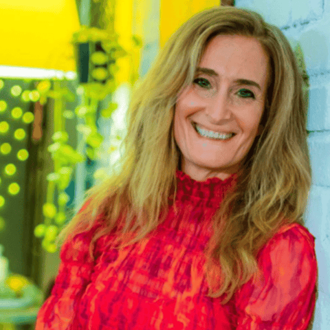 344 | Kerry Fisher changes lives as she shares tips on Positive Talk Radio!