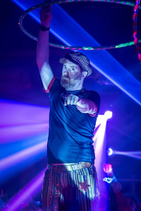 A Stamper Cinema Bottle Episode (But also: Ted Lasso - Season 2 Episode 9 - Beard After Hours)