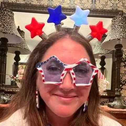 Interview with Caroline Kobylinski of BruisedBananacounseling