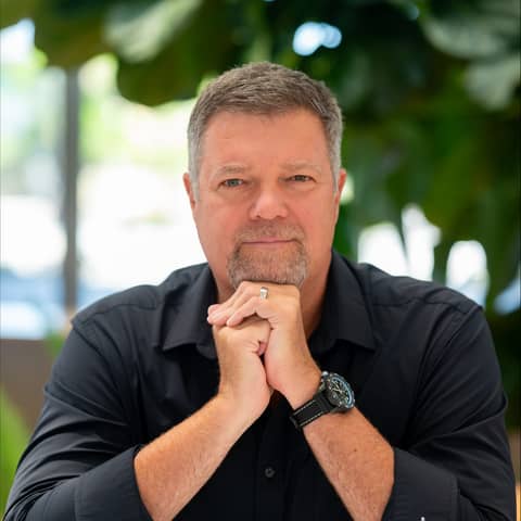 Discover Natural Pathways to Mental Wellness | with Robert Haines