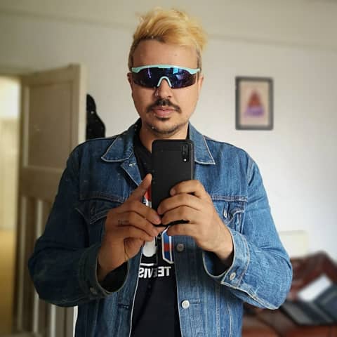 Episode 218: Vampire Slumber Party [UK]