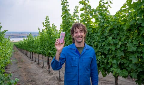 Selling Celebrity w/ Albert Hammond Jr. of Jetway & The Strokes