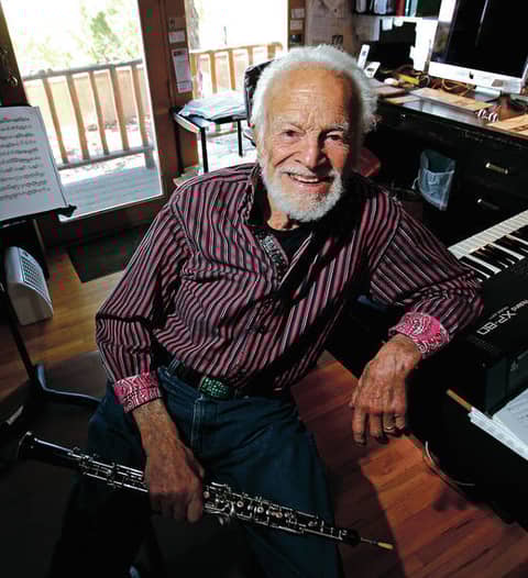 Gerald Fried, Emmy winner for ‘Roots’ and composer for ‘Star Trek,’ ‘Gilligan’s Island,’ dies in CT at 95 Gerald Fried, Emmy winner for ‘Roots’ and composer for ‘Star Trek,’ ‘Gilligan’s Island,’ dies in CT at 95