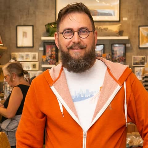 EP 173: KEEPING RETAIL LOCAL WITH ROBERT EMMONS