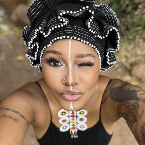 Beachside Interview with Singer-Songwriter Zu.