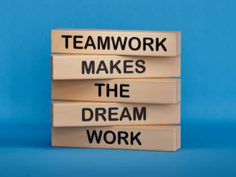 The Hero Hiring Playbook: 9-Figure Post-Exit Entrepreneur Reveals How To Skyrocket Profits And Nail Your Exit The Hero Hiring Playbook: 9-Figure Post-Exit Entrepreneur Reveals How To Skyrocket Profits And Nail Your Exit