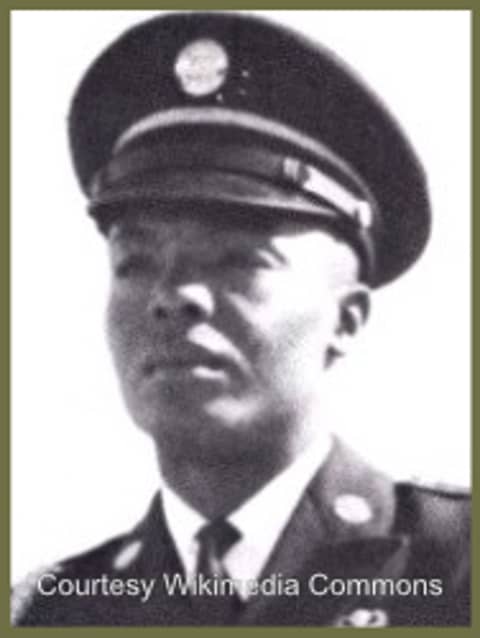 Unyielding Valor: SFC William M. Bryant's Heroic Defense in Vietnam War - A Medal of Honor Story