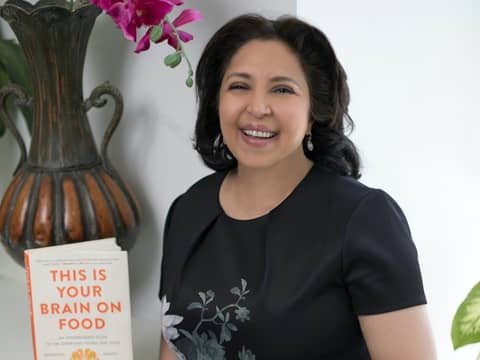 Dr. Uma Naidoo- Harvard Psychiatrist on how to use food and diet to heal trauma | Mental Health Podcast