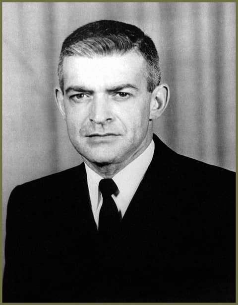 US Navy LT Vincent Capodanno The "Grunt Padre"
