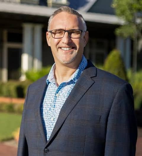 Austin Preik: Be the "Light" to Your Clients