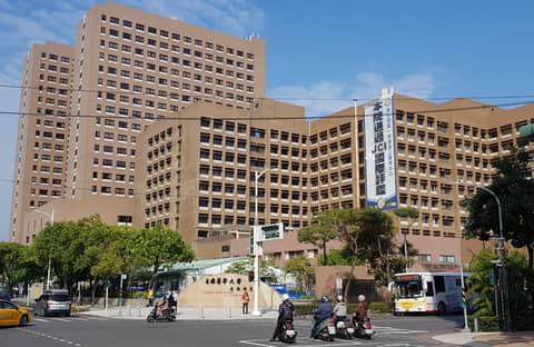 S1-E24 - Taiwan's Awesome National Health Insurance System