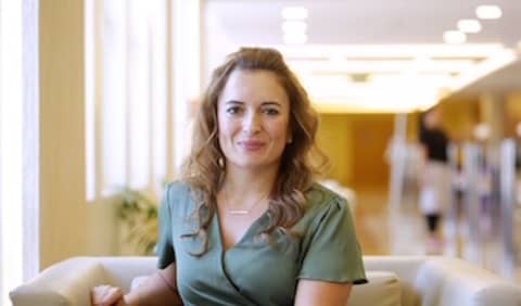 E37: Lead by Getting to Know Your Team and Taking Care of Your Own wellbeing with Elena Agaragimova