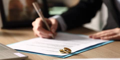 Understanding a Spousal Buyout Mortgage