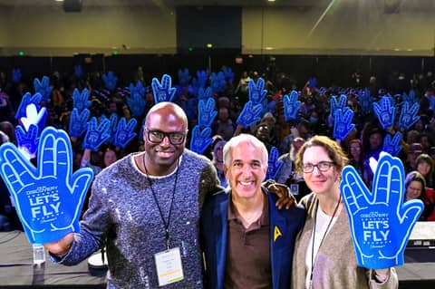 “Infectious Joy” | Strange New Pod Beams into Wondercon