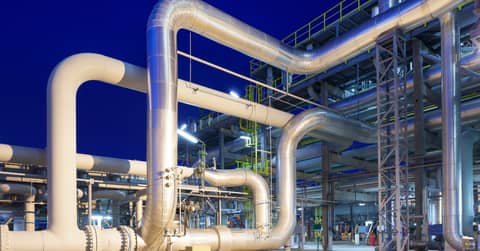 Oil is Losing Its Grip—Natural Gas is Now the Energy King