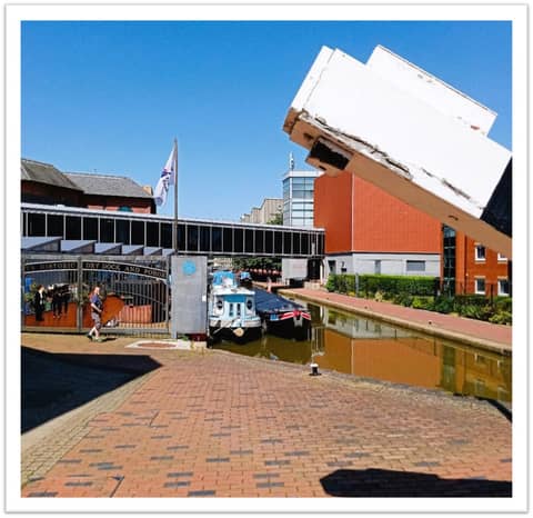 Banbury Town (Rainy Saturday Afternoon)