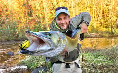 Fly Fishing for Pike on the Housatonic River with Stephen Pogodzienski, PogoPike Guide Service
