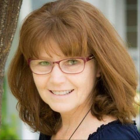 E298: Learning to love your Inner Child with The Doodle Doc | CPTSD and Trauma Healing Coach