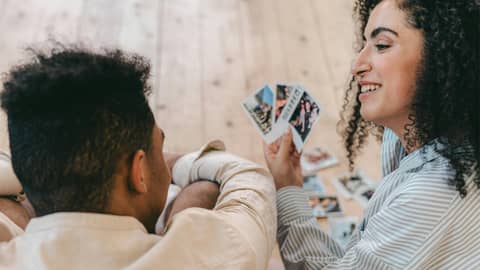 Unwrapping the Gift of Generosity: 5 Powerful Ways to Transform Your Relationships