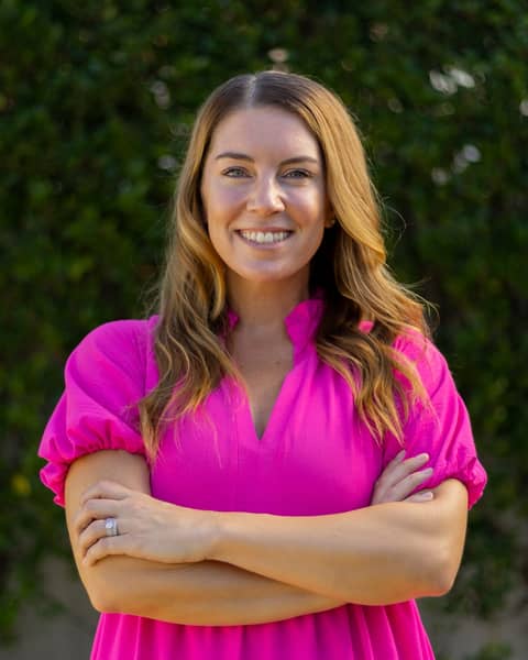 EP 226: TREASURE HUNTING, TASTE & TURNING TRENDS INTO PROFITS WITH STEPHANIE BERINGHELE